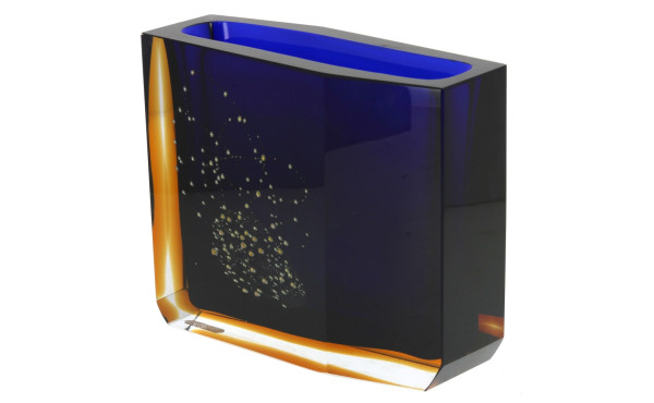 Vase design en verre doublé bleu nuit, a