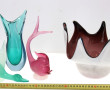 4 pièces en verre de couleurs dans les t