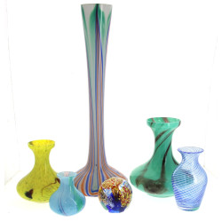 Lot de verreries en verre de couleurs : 