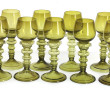 9 verres roemers en verre couleur olive,