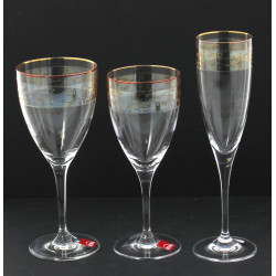 RONA - Service de verres à pied comprena