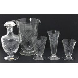 Service de verres à pied en cristal grav