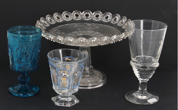 Coupe à fruits ancienne sur piédouche en