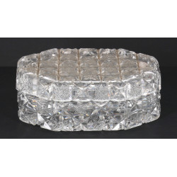 Coffret en cristal taillé. H 7 x L 18 x 