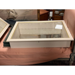 Vitrine d'applique moderne encadrement b