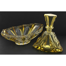 Carafe ART DECO en verre jaune, H 24 cm 