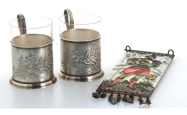 Paire de tasses russes (?) en métal arge