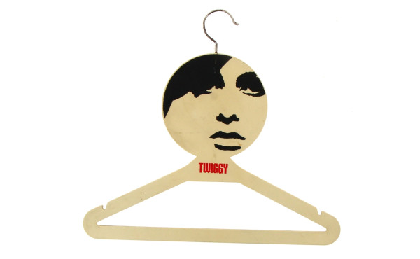 TWIGGY - TRAVAIL ITALIEN - Cintre décoré