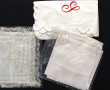 Lot de linge ancien dont 2 draps brodés,