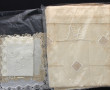 Lot de linge ancien dont 2 draps brodés,