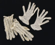 Lot comprenant 2 paires de gants au croc