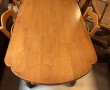 Table en chêne aux angles arrondis, fabr