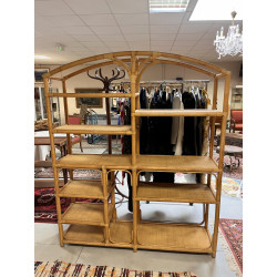 Etagère en rotin. H 184 x L 150 x P 38 c