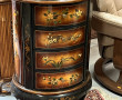 Petit meuble ovale ouvrant à 4 tiroirs s