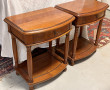 Paire de tables de chevet ouvrant à un t