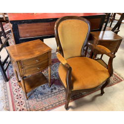 Paire de chevets en bois naturel ouvrant