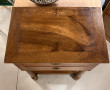 Chevet de style Empire en bois fruitier,