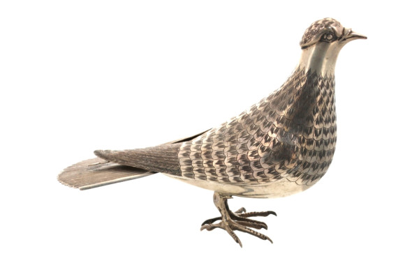 Pigeon, sujet en métal argenté, travail 