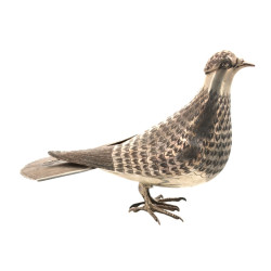 Pigeon, sujet en métal argenté, travail 