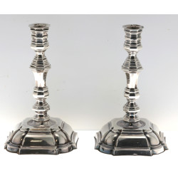 Paire de flambeaux anciens en métal arge