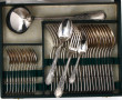 Ménagère en métal argenté de style Louis
