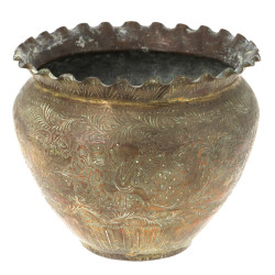 Cache-pot ancien en cuivre à décor de pe