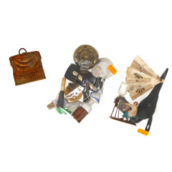 Petit lot d'objets anciens : éventail mi