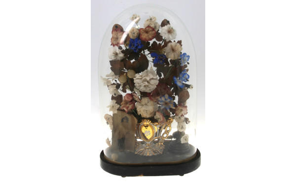 Globe de mariée ancien, sur base en bois