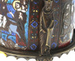 Boîte à hosties en bronze patiné et émau