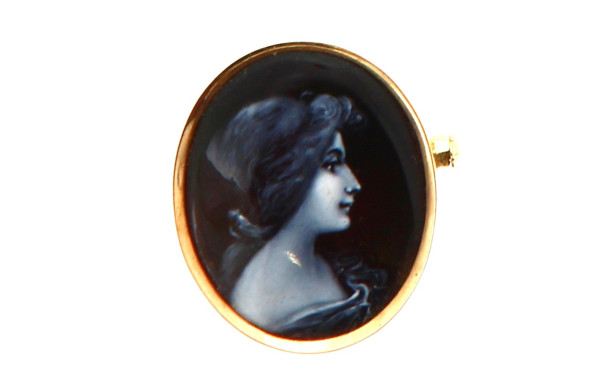 Broche en or jaune 18 cts, poinçon tête 