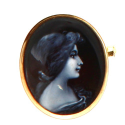 Broche en or jaune 18 cts, poinçon tête 