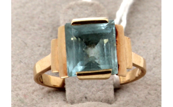 Bague en or jaune 18 cts, poinçon tête d