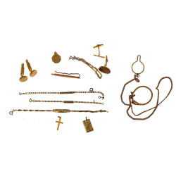 Petit lot de bijoux en plaqué or : 2 méd
