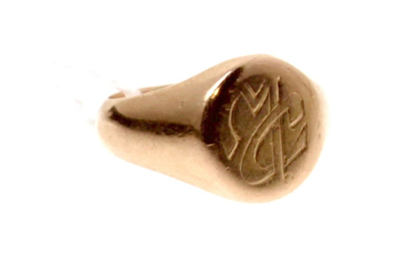 Chevalière en or rose 18 cts, poinçon éf