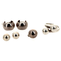 Lot de bijoux argent : une bague, 2 pair