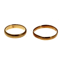Deux alliances en or jaune 18 carats, pl