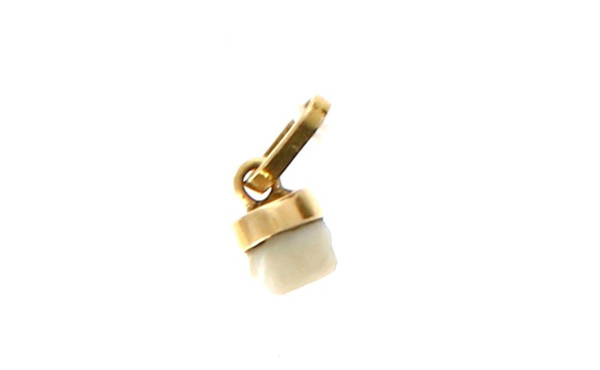 Pendentif en or jaune 18 cts, non poinço