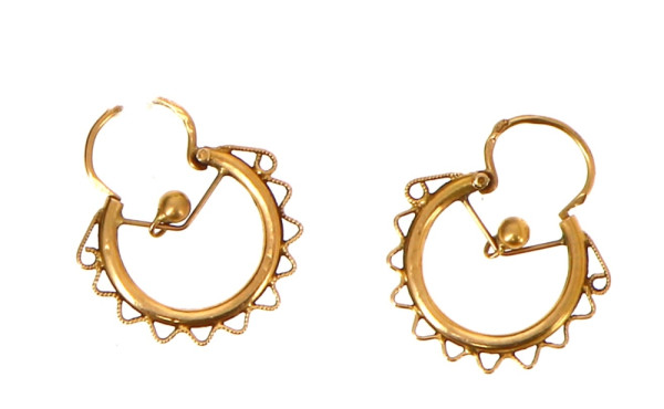 Paire de BO style créoles en or jaune 18