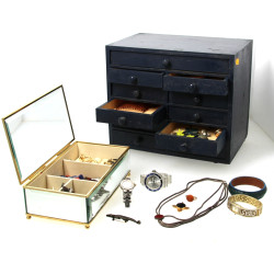 Coffret à bijoux en laiton et verres bis