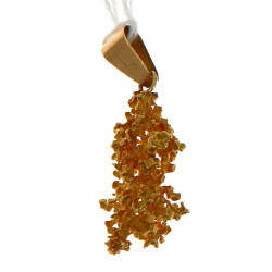 Pendentif en or jaune en forme de pépite