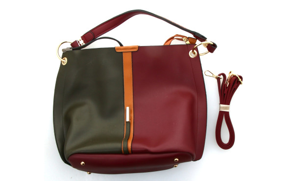 Sac fantaisie de dame à une anse, porté 