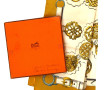 HERMES Paris - Carré en soie "Cuivrerie"