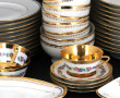 11 assiettes plates, 12 creuses, 1 ravie
