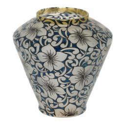 LEUNE - Vase en verre à décor de fleurs 
