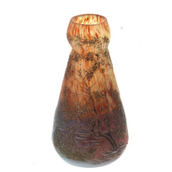 LEGRAS - Petit vase en verre dégagé à l'