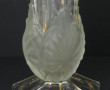 Deux vases vintages en verre moulé et fi