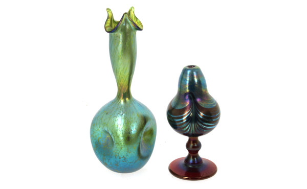 Lot de 2 vases en verre irisé dans le go