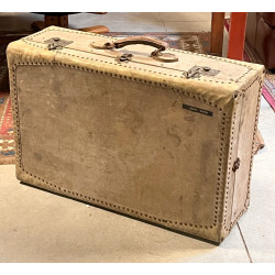 Valise rectangulaire gainée de peau, com