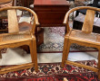 Paire de fauteuils chinois en bois clair