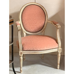 Fauteuil cabriolet de style Louis XVI, d